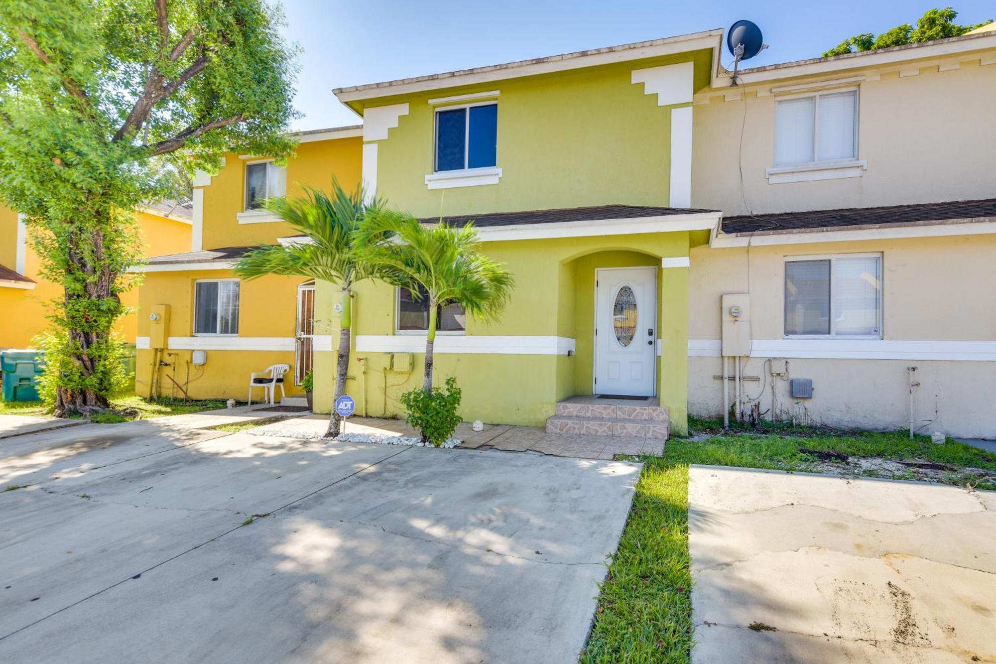 Opa-Locka Townhome, 15 Mi To Miami Beach! Esterno foto