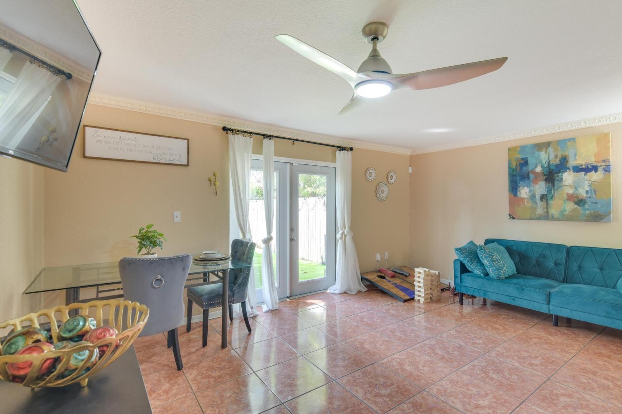 Opa-Locka Townhome, 15 Mi To Miami Beach! Esterno foto