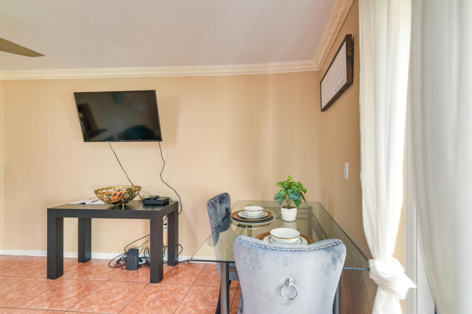 Opa-Locka Townhome, 15 Mi To Miami Beach! Esterno foto