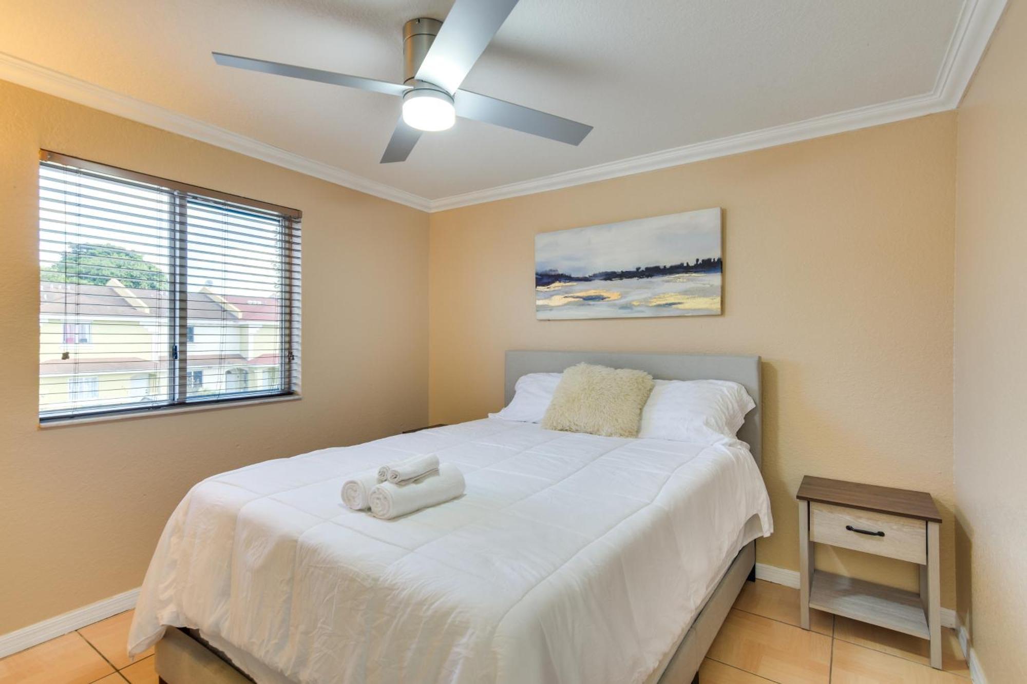 Opa-Locka Townhome, 15 Mi To Miami Beach! Esterno foto