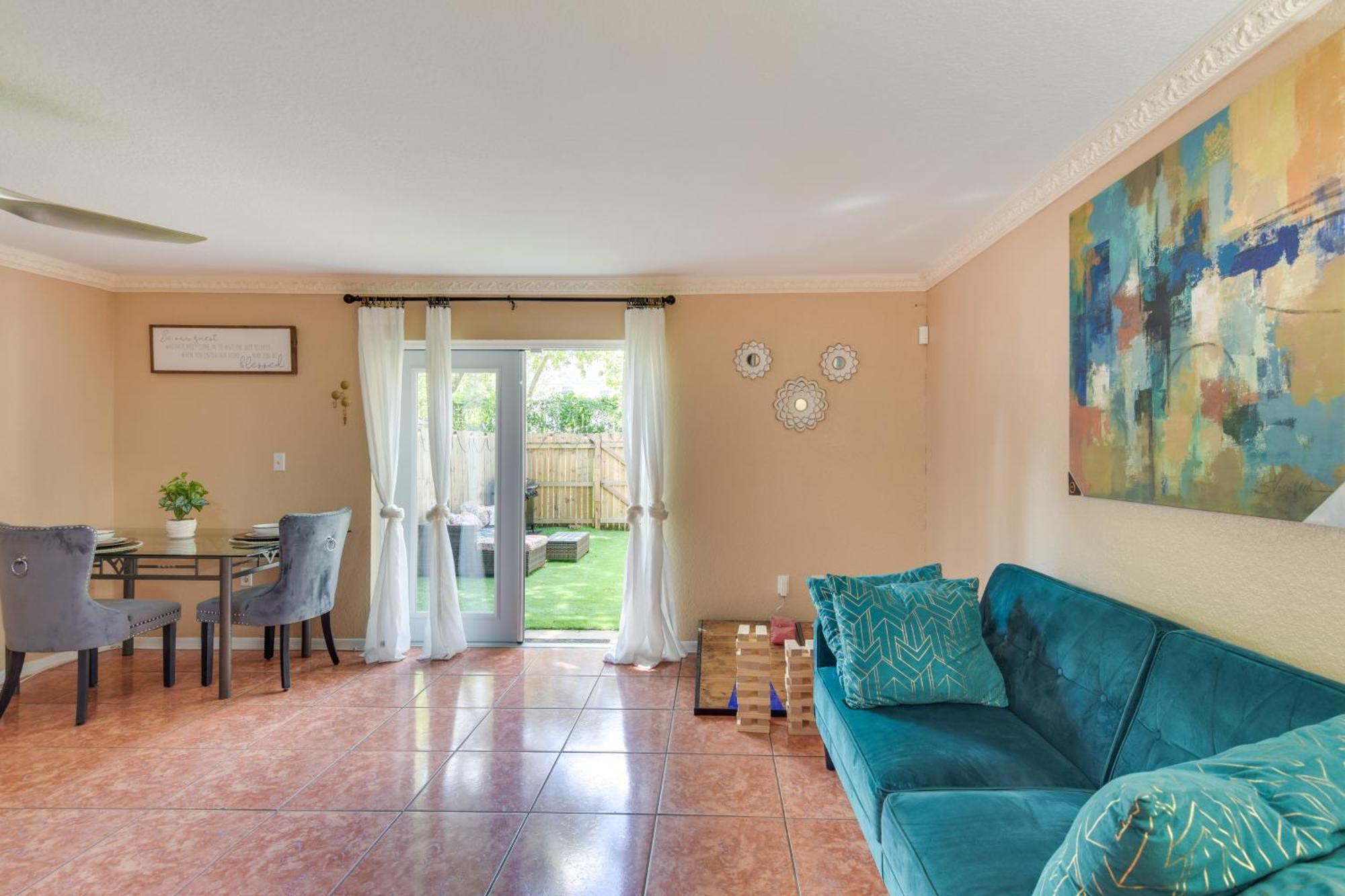 Opa-Locka Townhome, 15 Mi To Miami Beach! Esterno foto