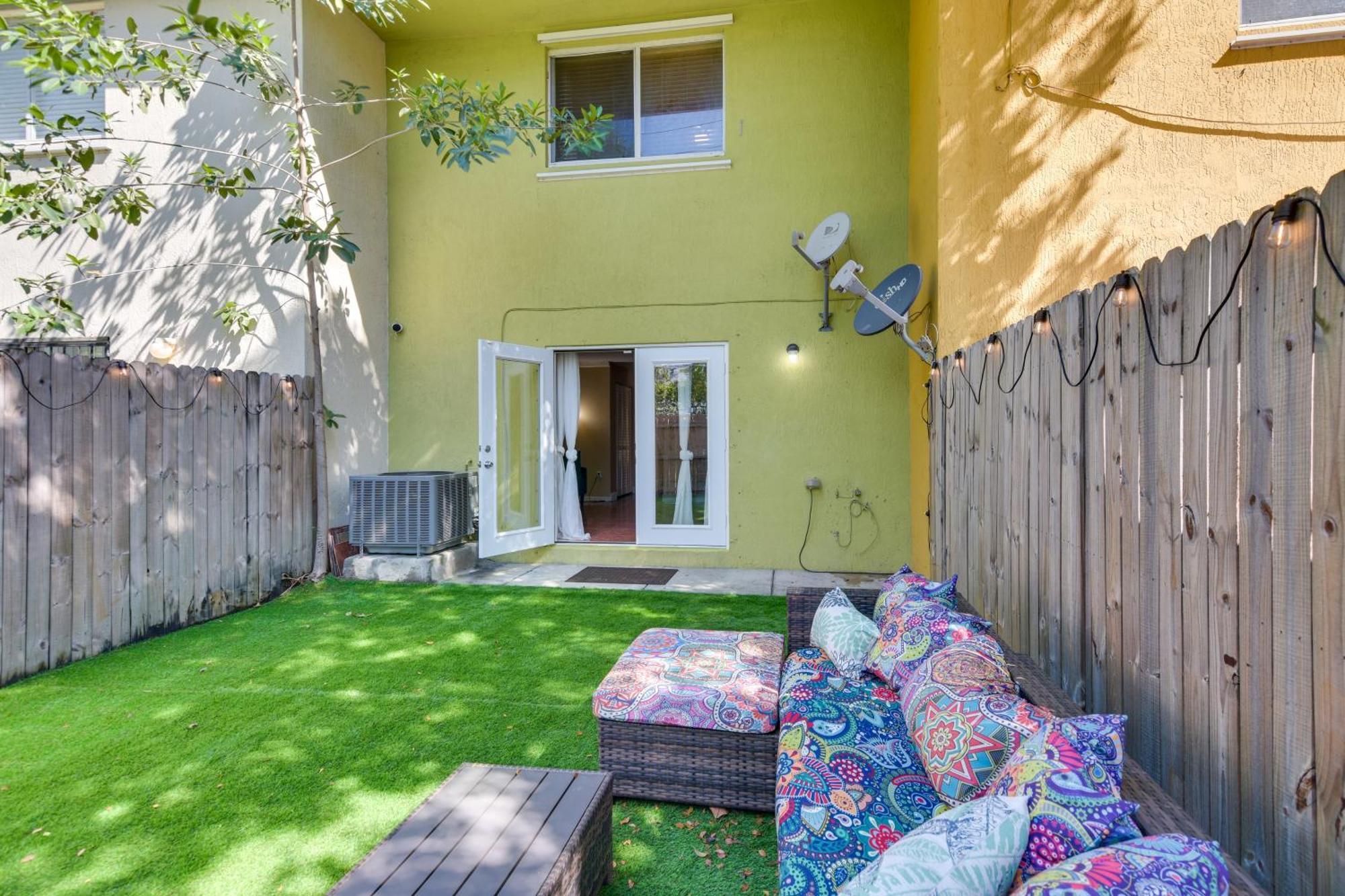 Opa-Locka Townhome, 15 Mi To Miami Beach! Esterno foto